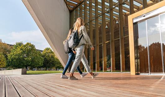 entrée d'établissement jeunes